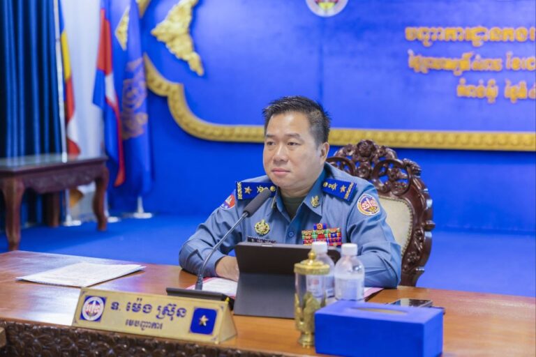 លោក​ឧត្តមសេនីយ៍ត្រី ម៉េ​ង​ ស្រ៊ុន​​ មេបញ្ជាការ​​​​ បានអញ្ជើញជា​អធិបតីបើកកិច្ចប្រជុំផ្សព្វផ្សាយការងារបង្ក្រាបការឆបោកតាមប្រព័ន្ធបច្ចេកវិទ្យា(Online Scams ) អំពីអនុក្រឹត្យលេខ០៣ របស់រាជរដ្ឋាភិបាល​​​​​ និងពង្រឹង​ការស្រាវជ្រាវ​ការបង្ក្រាបបទល្មើស ព័ត៌មានសន្តិសុខ​នៅមូលដ្ឋានក្រុង-ស្រុកទាំង៩ក្នុងខេត្តកំពង់ស្ពឺទាំងមូល…